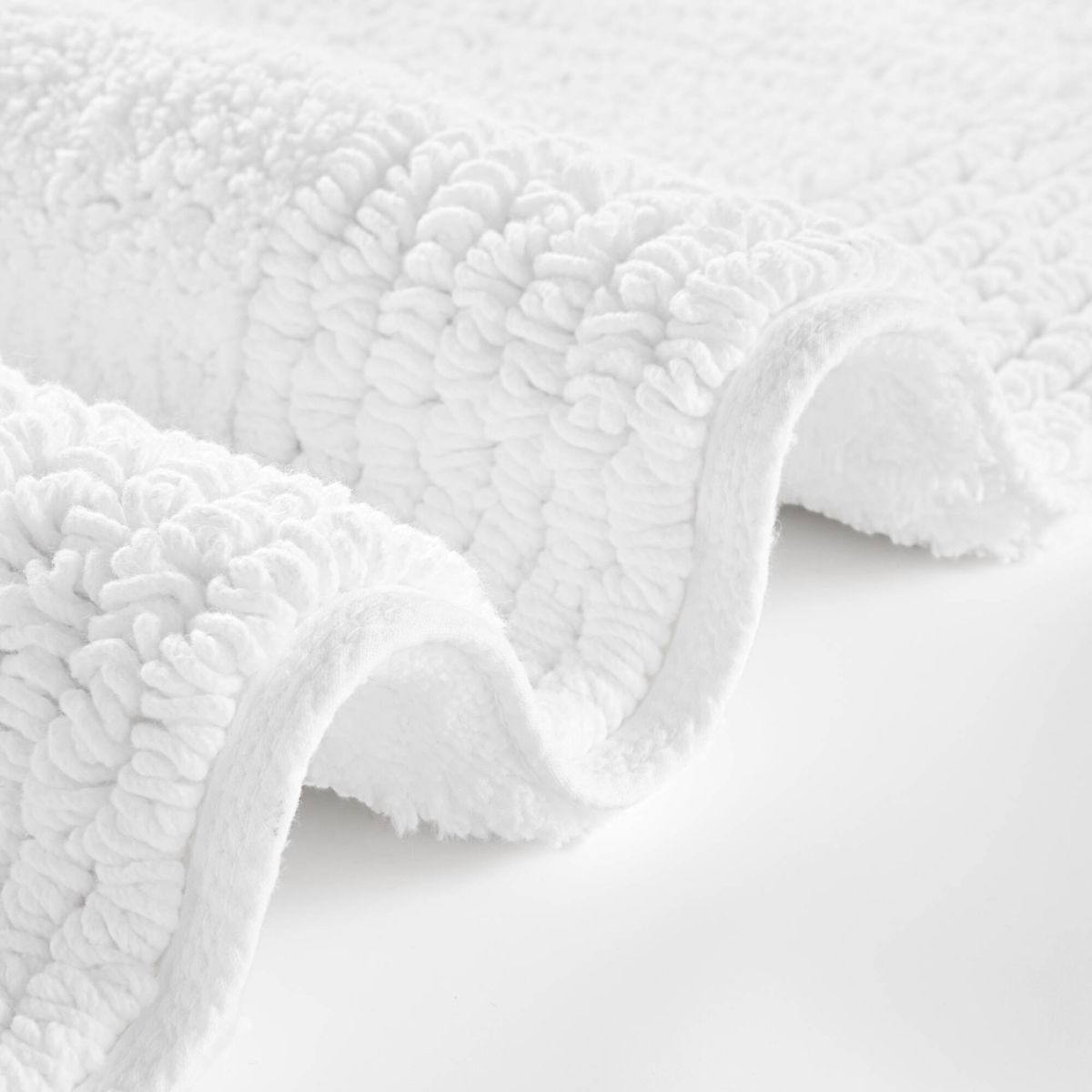 20 x 30-Inch Reversible Cotton Bath Rug — view 4