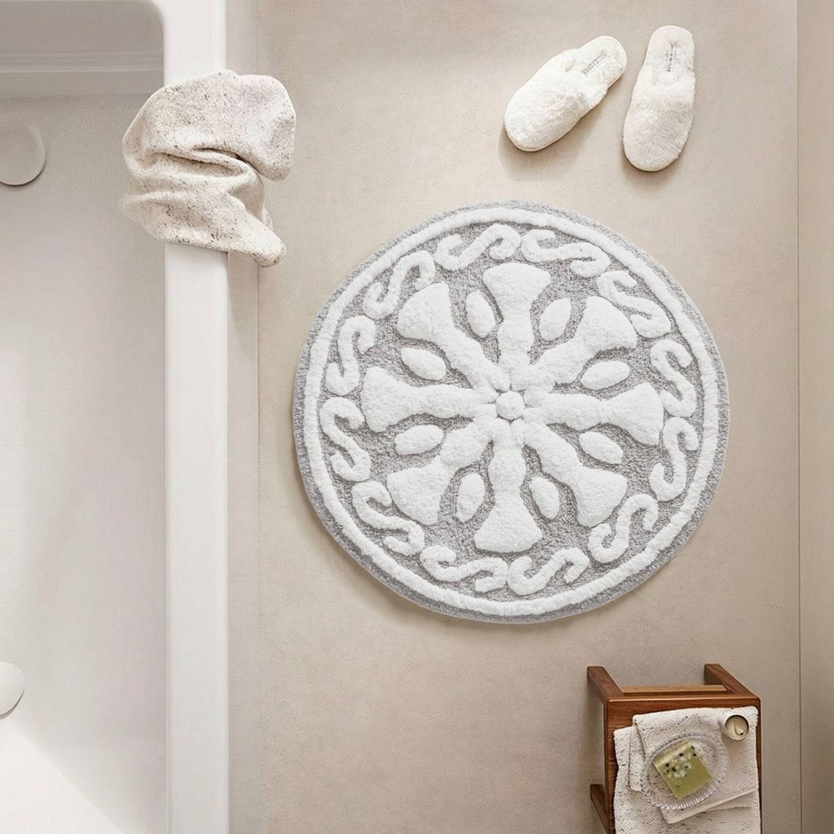 25-Inch Round Medallion Cotton Bath Rug — view 2