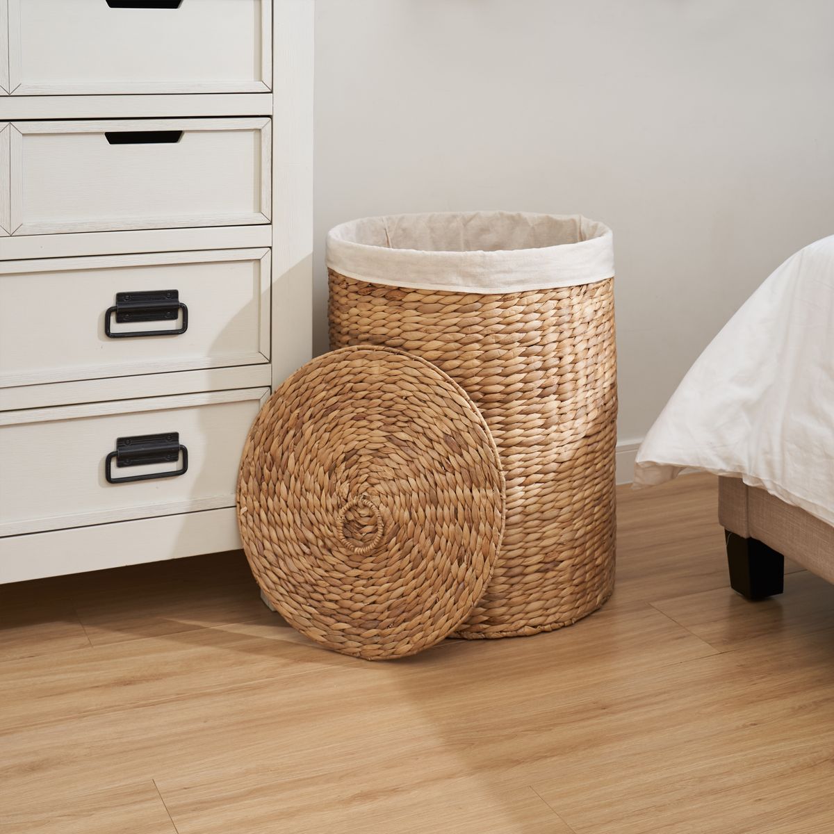 Round Water Hyacinth Hamper with Lid and Liner — view 4